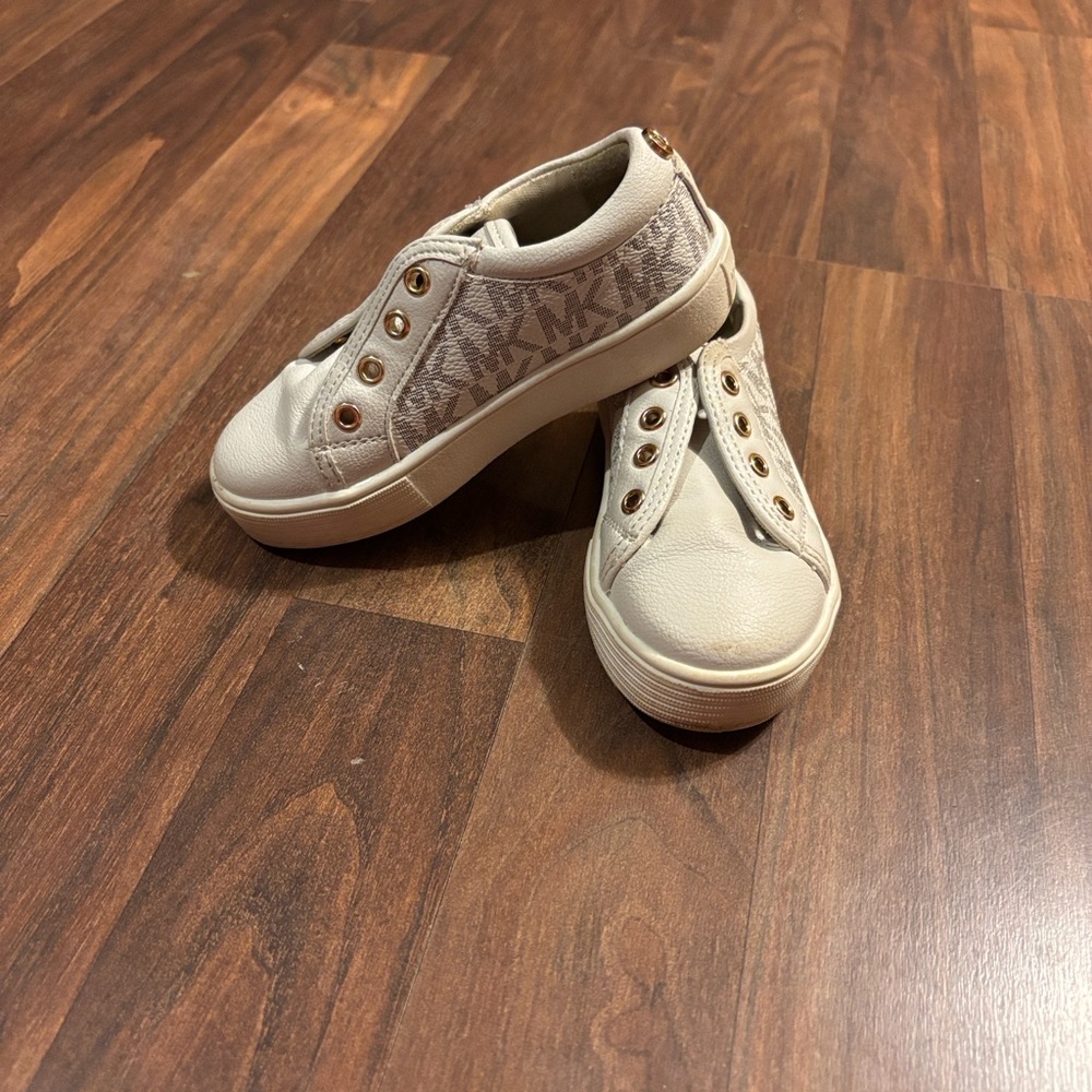 Michael Kors Kids Sneakers in Cream and Tan